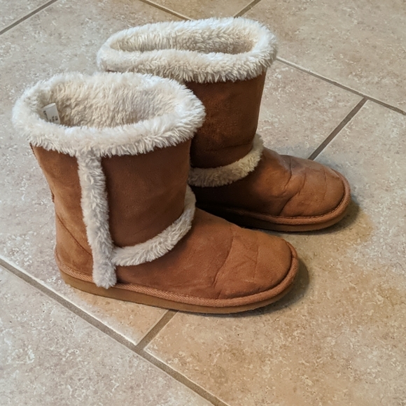 Shoes Guc Fake Ugg Boots Poshmark